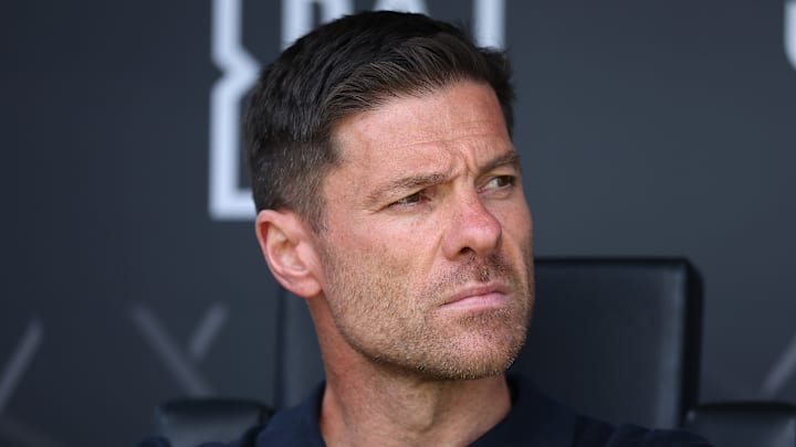 Xabi Alonso change de dimension et à un vestiaire de star à gérer.