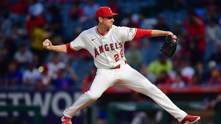 Sep 26, 2025; Anaheim, California, USA; Los Angeles Angels pitcher Kyle Hendricks (28) throws against the Houston Astros during the first inning at Angel Stadium. Mandatory Credit: Gary A. Vasquez-Imagn Images