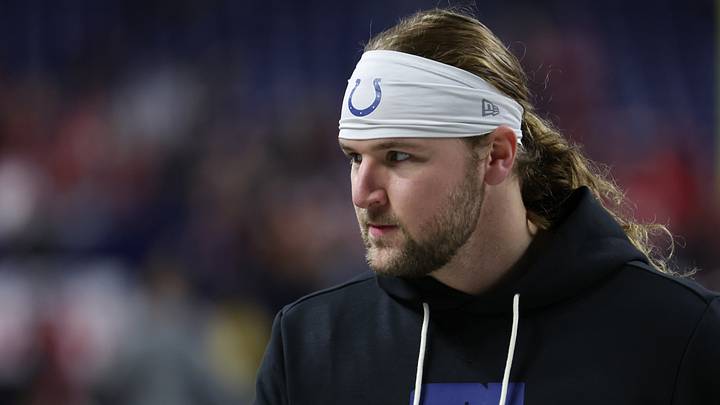  Indianapolis Colts tight end Tyler Warren (84) looks on during warmups 