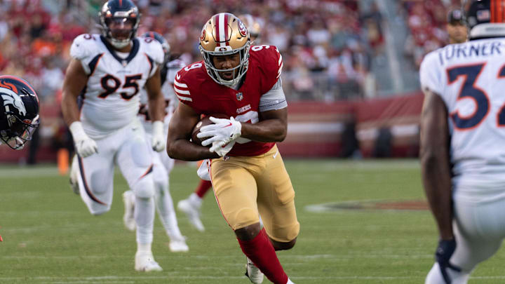Aug 19, 2023; Santa Clara, California, USA; San Francisco 49ers tight end Brayden Willis (9) runs with the ball during the third quarter against the Denver Broncos at Levi's Stadium. Mandatory Credit: Stan Szeto-Imagn Images Aug 19, 2023; Santa Clara, California, USA; San Francisco 49ers tight end Brayden Willis (9) runs with the ball during the third quarter against the Denver Broncos at Levi's Stadium. Mandatory Credit: Stan Szeto-Imagn Images