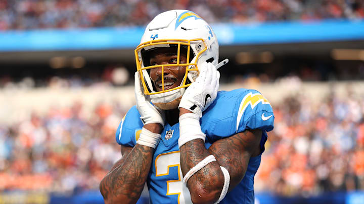 Denver Broncos v Los Angeles Chargers - NFL 2025