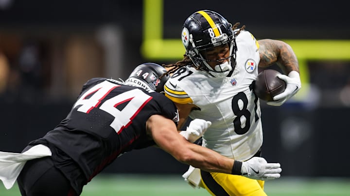 Sep 8, 2024; Atlanta, Georgia, USA; Pittsburgh Steelers tight end MyCole Pruitt (81) is tackled by Atlanta Falcons linebacker Troy Andersen (44) in the third quarter at Mercedes-Benz Stadium. Mandatory Credit: Brett Davis-Imagn Images