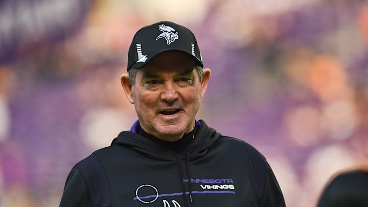 Jan 9, 2022; Minneapolis, Minnesota, USA; Minnesota Vikings head coach Mike Zimmer looks on before the game against the Chicago Bears at U.S. Bank Stadium. Mandatory Credit: Jeffrey Becker-Imagn Images Jan 9, 2022; Minneapolis, Minnesota, USA; Minnesota Vikings head coach Mike Zimmer looks on before the game against the Chicago Bears at U.S. Bank Stadium. Mandatory Credit: Jeffrey Becker-Imagn Images