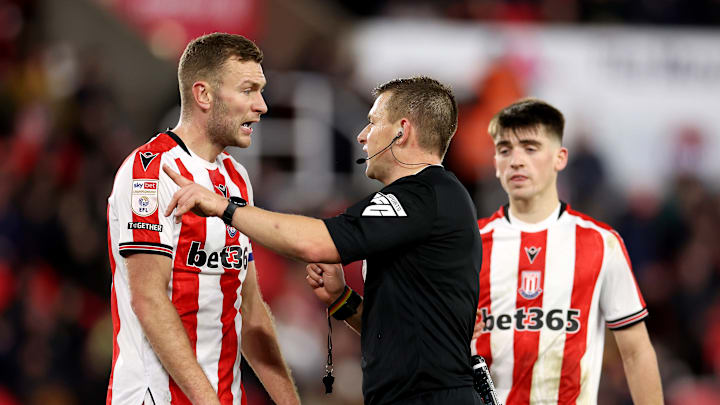 Ben Gibson Shines Amid Stoke City’s Struggles in a 2-2 Draw Against Cardiff