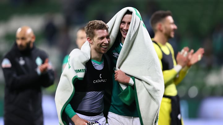 Mitchell Weiser (l. im Bild) hat sich bei Werder voll integriert 