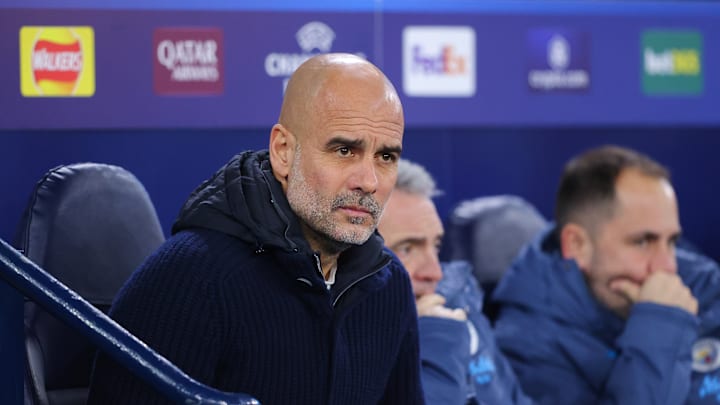 Pep Guardiola traverse une saison très compliqué avec Manchester City. Pep Guardiola traverse une saison très compliqué avec Manchester City.