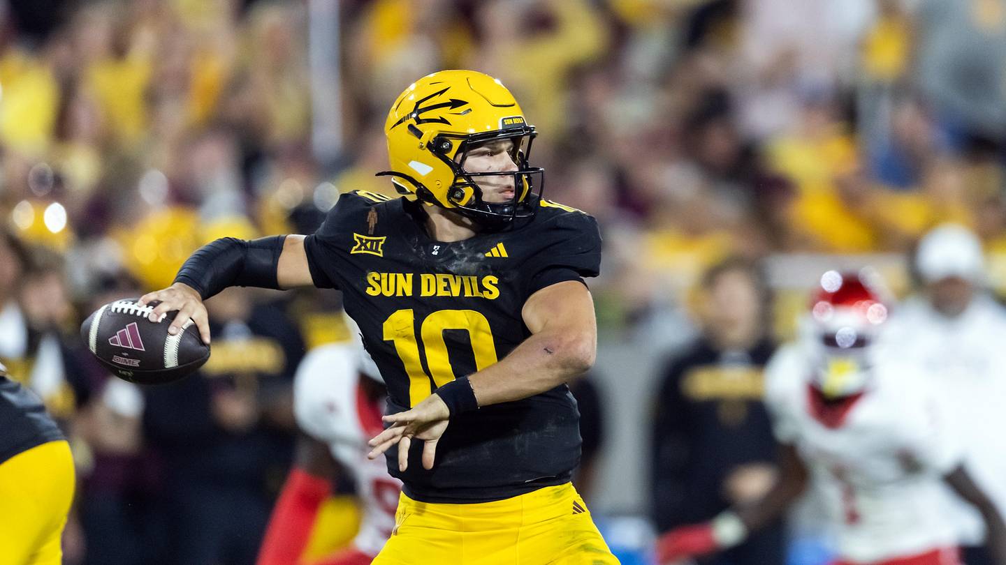 Sam Leavitt's Health Could Be Deciding Factor for LSU Footba