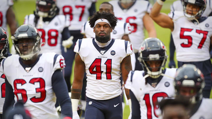 Jan 12, 2020; Kansas City, MO, USA; Houston Texans linebacker Zach Cunningham (41) prepares to take on the Kansas City Chiefs in a AFC Divisional Round playoff football game at Arrowhead Stadium.  Mandatory Credit: Jay Biggerstaff-Imagn Images