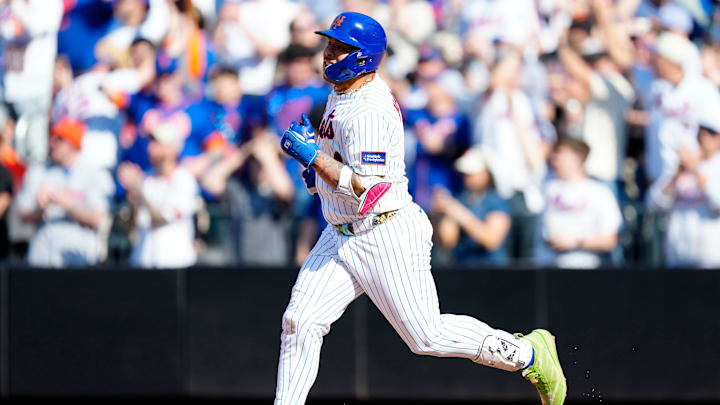 New York Mets catcher Francisco Alvarez (4) rounds the bases after hitting an Opening Day home-run, Thursday, March 26, 2026.