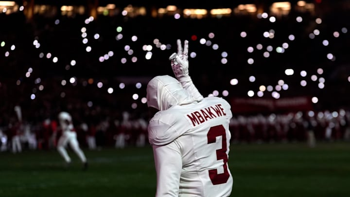 Alabama's Jaylen Mbakwe (3) signals after praying in the end zone before the College Football Playoff game between the University of Oklahoma Sooners (OU) and the Alabama Crimson Tide at the Gaylord Family - Oklahoma Memorial Stadium in Norman, Okla., Friday Dec. 19, 2025.