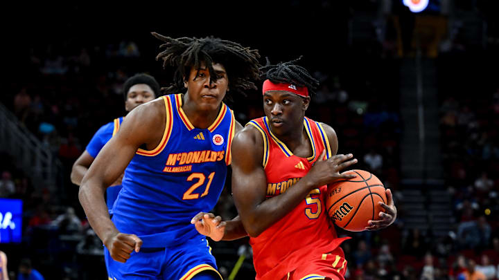 Apr 2, 2024; Houston, TX, USA; McDonald's All American West guard Vazoumana Diallo (5) drives to the Apr 2, 2024; Houston, TX, USA; McDonald's All American West guard Vazoumana Diallo (5) drives to the