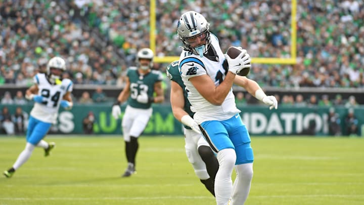 Dec 8, 2024; Philadelphia, Pennsylvania, USA; Carolina Panthers wide receiver Adam Thielen (19) makes a catch against Philadelphia Eagles cornerback Cooper DeJean (33) during the first quarter at Lincoln Financial Field. Mandatory Credit: Eric Hartline-Imagn Images Dec 8, 2024; Philadelphia, Pennsylvania, USA; Carolina Panthers wide receiver Adam Thielen (19) makes a catch against Philadelphia Eagles cornerback Cooper DeJean (33) during the first quarter at Lincoln Financial Field. Mandatory Credit: Eric Hartline-Imagn Images