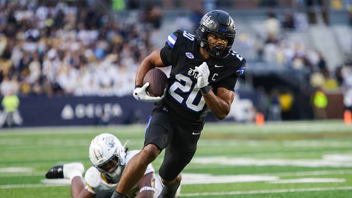 Oct 10, 2026; Atlanta, Georgia, USA; Duke Blue Devils running back Nate Sheppard (20) runs the ball for a touchdown against the Georgia Tech Yellow Jackets in the fourth quarter at Bobby Dodd Stadium at Hyundai Field. Mandatory Credit: Brett Davis-Imagn Images Oct 10, 2026; Atlanta, Georgia, USA; Duke Blue Devils running back Nate Sheppard (20) runs the ball for a touchdown against the Georgia Tech Yellow Jackets in the fourth quarter at Bobby Dodd Stadium at Hyundai Field. Mandatory Credit: Brett Davis-Imagn Images