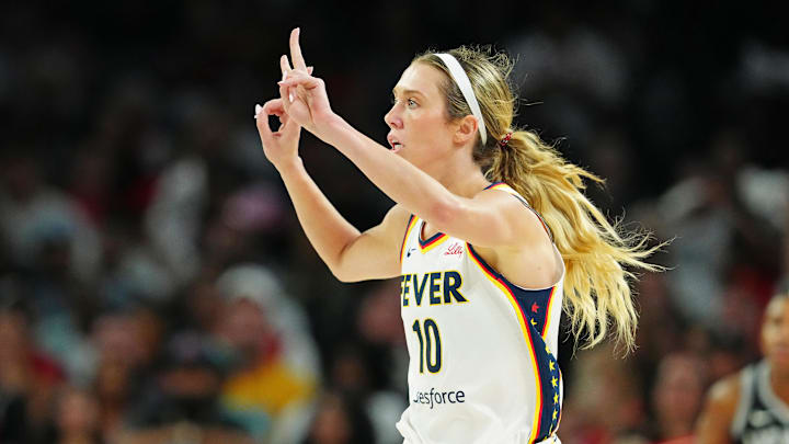 Sep 30, 2025; Las Vegas, Nevada, USA; Indiana Fever guard Lexie Hull (10) gestures after scoring against the Las Vegas Aces during the third quarter of game five of the second round of the 2025 WNBA Playoffs at Michelob Ultra Arena. Mandatory Credit: Stephen R. Sylvanie-Imagn Images Sep 30, 2025; Las Vegas, Nevada, USA; Indiana Fever guard Lexie Hull (10) gestures after scoring against the Las Vegas Aces during the third quarter of game five of the second round of the 2025 WNBA Playoffs at Michelob Ultra Arena. Mandatory Credit: Stephen R. Sylvanie-Imagn Images