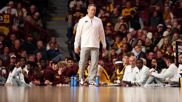 Minnesota Golden Gophers head coach Niko Medved