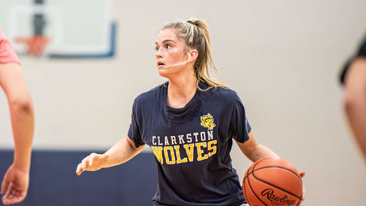 Clarkston's Elli Robak looks to pass during an open gym on Wednesday, Sept. 24, 2025.