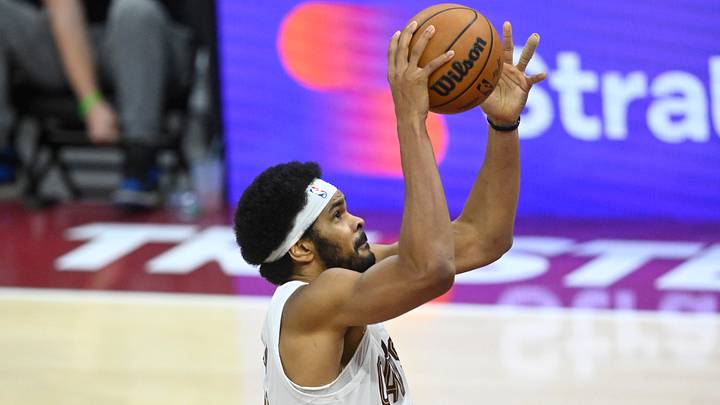 Nov 15, 2025; Cleveland, Ohio, USA; Cleveland Cavaliers center Jarrett Allen (31) shoots in the third quarter against the Memphis Grizzlies at Rocket Arena. Mandatory Credit: David Richard-Imagn Images Nov 15, 2025; Cleveland, Ohio, USA; Cleveland Cavaliers center Jarrett Allen (31) shoots in the third quarter against the Memphis Grizzlies at Rocket Arena. Mandatory Credit: David Richard-Imagn Images