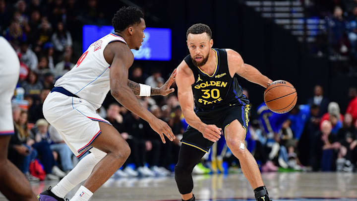 Curry disputó 29 minutos contra los Clippers 