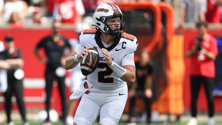 Sep 5, 2026; Houston, Texas, USA; Oregon State Beavers quarterback Braden Atkinson (2) runs with the ball during the first quarter against the Houston Cougars at TDECU Stadium. Mandatory Credit: Troy Taormina-Imagn Images Sep 5, 2026; Houston, Texas, USA; Oregon State Beavers quarterback Braden Atkinson (2) runs with the ball during the first quarter against the Houston Cougars at TDECU Stadium. Mandatory Credit: Troy Taormina-Imagn Images