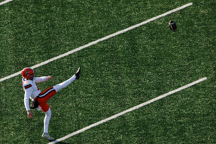 Syracuse punter Jack Stonehouse