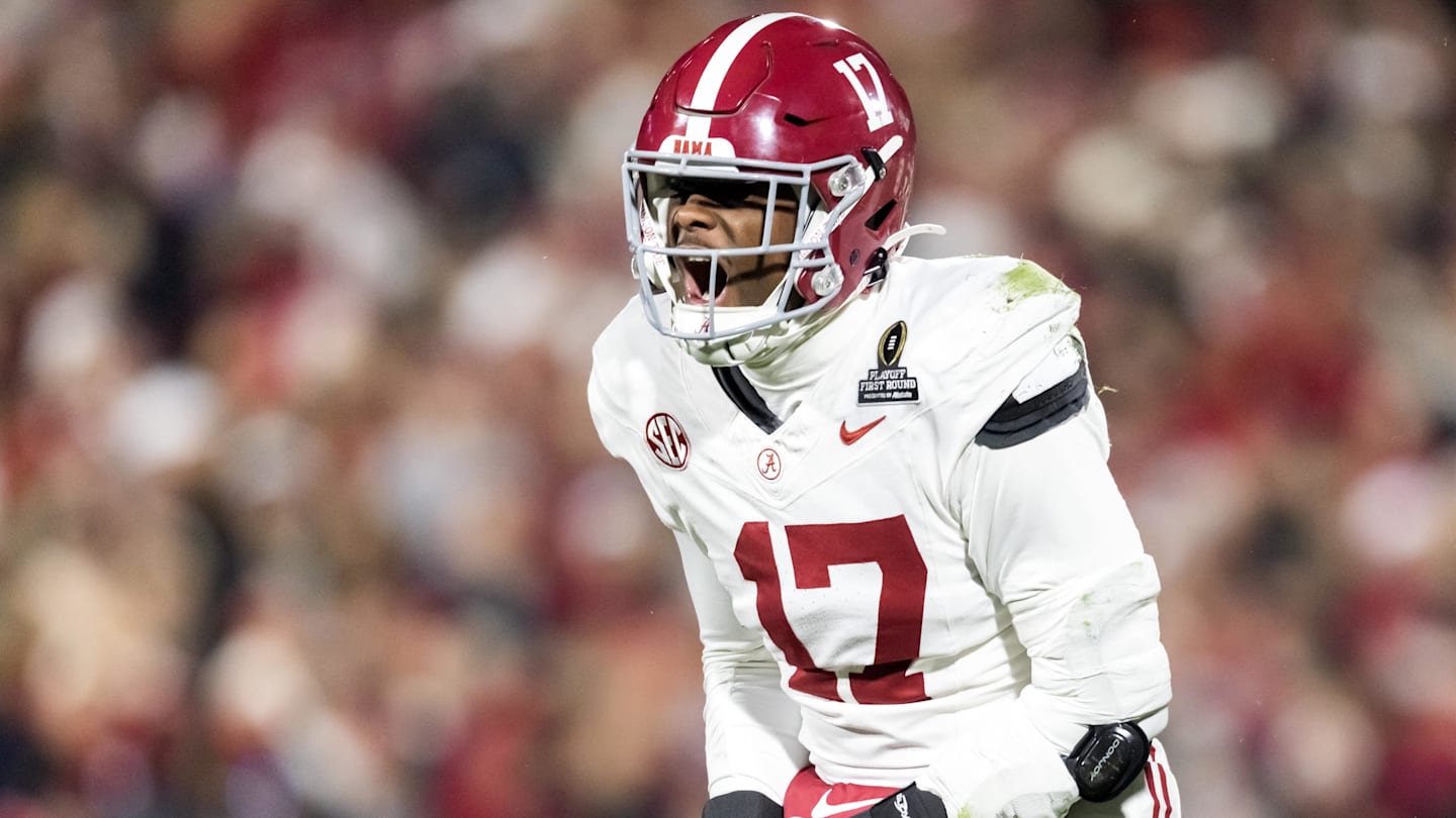 Alabama Defensive Lineman Enters Transfer Portal: Roll Call
