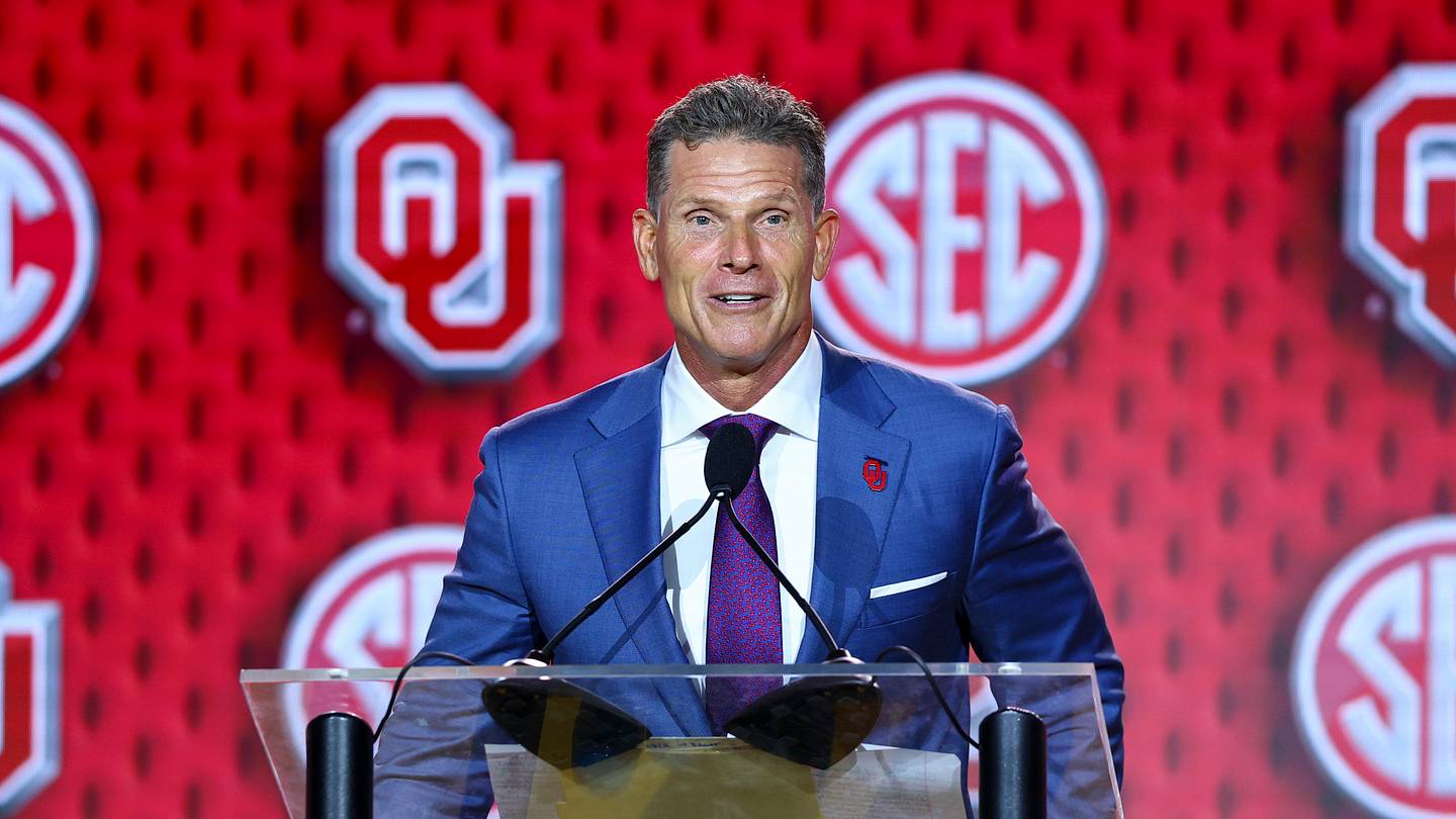 Brent Venables had high praise for Georgia football ahead of team’s first SEC tilt