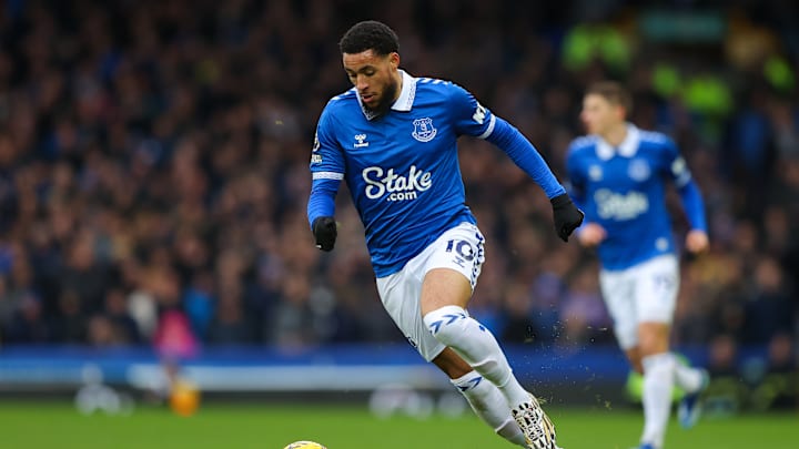Everton FC v Aston Villa - Premier League