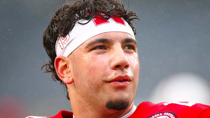 Oregon Ducks Dante Moore transfer portal quarterback dan lanning nfl draft nil dylan raiola nebraska ohio state georgia