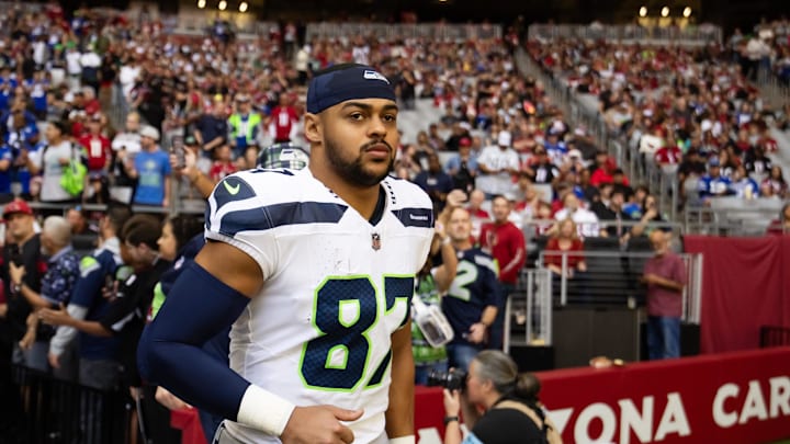 Dec 8, 2024; Glendale, Arizona, USA; Seattle Seahawks tight end Noah Fant (87) against the Arizona Cardinals at State Farm Stadium. Mandatory Credit: Mark J. Rebilas-Imagn Images