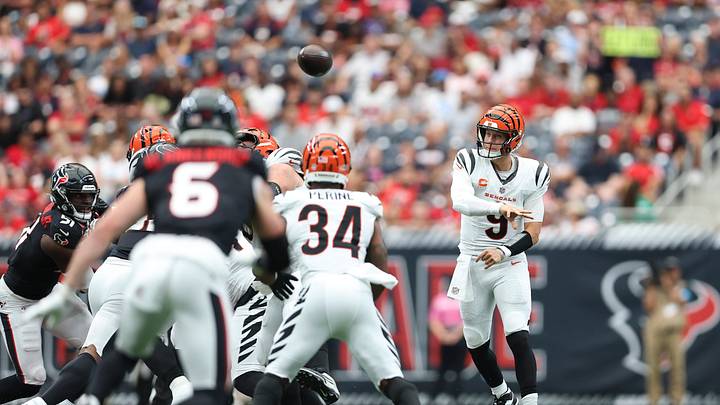 Sep 20, 2026; Houston, Texas, USA; Cincinnati Bengals quarterback Joe Burrow Sep 20, 2026; Houston, Texas, USA; Cincinnati Bengals quarterback Joe Burrow