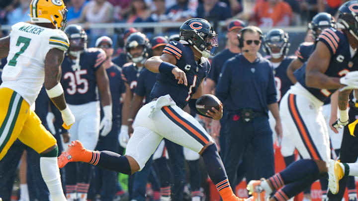 Green Bay Packers v Chicago Bears