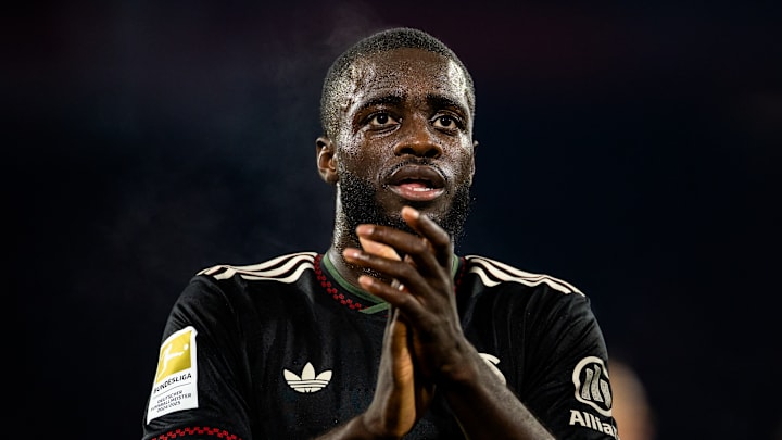 Bayern Munich agitated with lack of decision from Dayot Upamecano. Bayern Munich agitated with lack of decision from Dayot Upamecano.