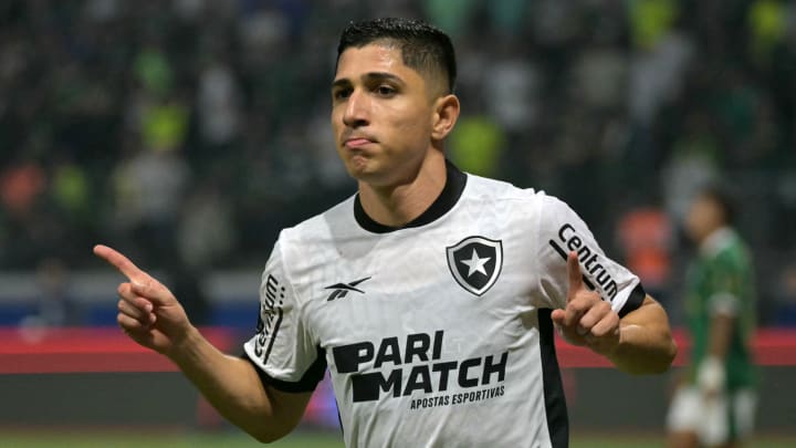 Savarino fez um grande jogo no Allianz Parque