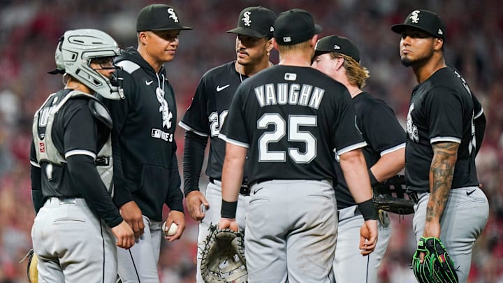 Chicago White Sox manager Will Venable speaks with his team during Wednesday's game against the Cincinnati Reds at Great American Ball Park. Chicago White Sox manager Will Venable speaks with his team during Wednesday's game against the Cincinnati Reds at Great American Ball Park.
