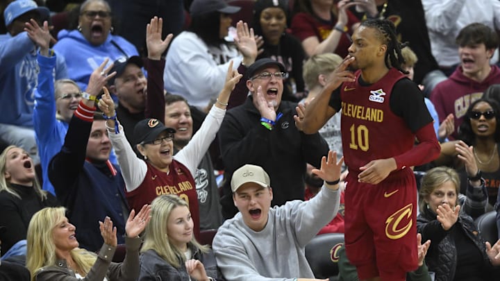 Apr 8, 2025; Cleveland, Ohio, USA; Cleveland Cavaliers guard Darius Garland (10) celebrates his three-point basket in the fourth quarter against the Chicago Bulls at Rocket Arena. Mandatory Credit: David Richard-Imagn Images Apr 8, 2025; Cleveland, Ohio, USA; Cleveland Cavaliers guard Darius Garland (10) celebrates his three-point basket in the fourth quarter against the Chicago Bulls at Rocket Arena. Mandatory Credit: David Richard-Imagn Images