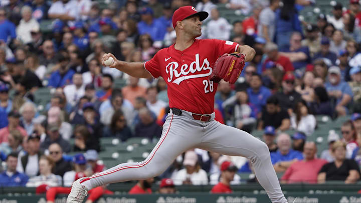 Sep 27, 2024; Chicago, Illinois, USA; Cincinnati Reds pitcher Nick Martinez (28) throws the ball against the Chicago Cubs during the first inning at Wrigley Field. Mandatory Credit: David Banks-Imagn Images Sep 27, 2024; Chicago, Illinois, USA; Cincinnati Reds pitcher Nick Martinez (28) throws the ball against the Chicago Cubs during the first inning at Wrigley Field. Mandatory Credit: David Banks-Imagn Images