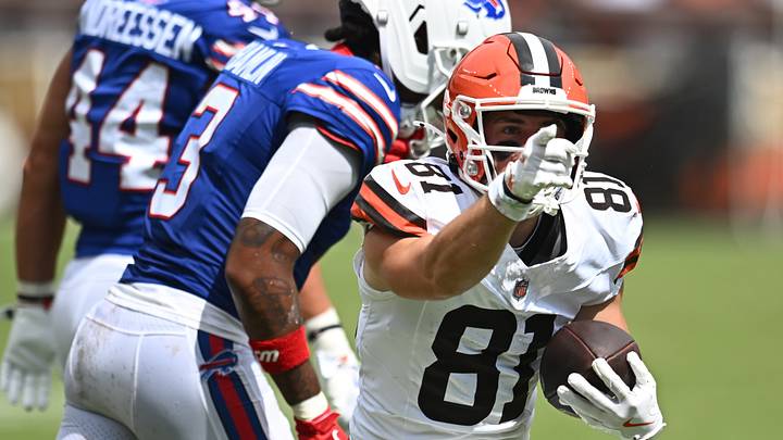 Aug. 22, 2026; Cleveland, Ohio, USA; Cleveland Browns wide receiver Luke Floriea (81) celebrates a first down during the first half of a preseason game against the Buffalo Bills