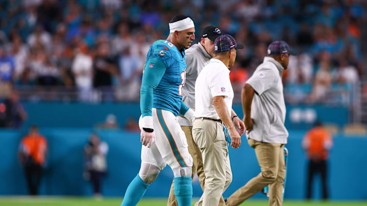 Tennessee Titans v Miami Dolphins