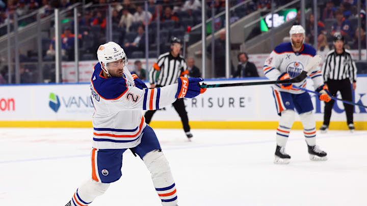 Edmonton Oilers v New York Islanders Edmonton Oilers v New York Islanders