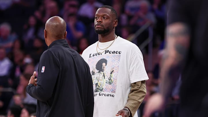 Oct 13, 2024; New York, New York, USA; Minnesota Timberwolves forward Julius Randle, right, looks on during the first half against the New York Knicks at Madison Square Garden. Mandatory Credit: Vincent Carchietta-Imagn Images Oct 13, 2024; New York, New York, USA; Minnesota Timberwolves forward Julius Randle, right, looks on during the first half against the New York Knicks at Madison Square Garden. Mandatory Credit: Vincent Carchietta-Imagn Images
