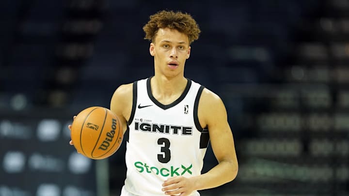 Nov 28, 2021; Stockton, CA, USA; G League Ignite guard Dyson Daniels (3) dribbles during the third