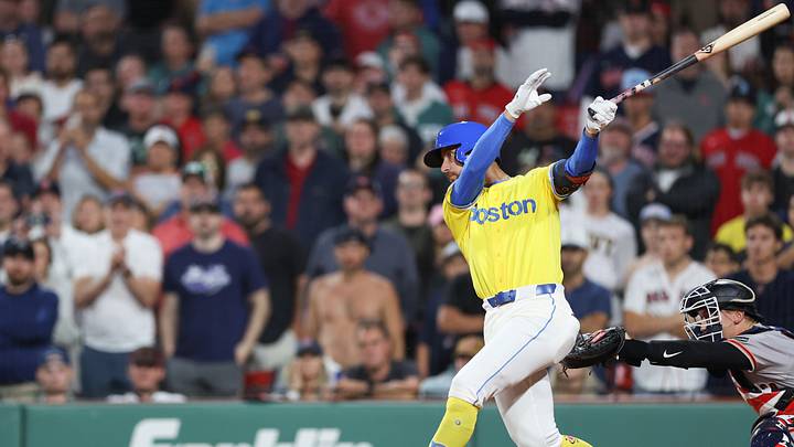 Aug 22, 2026; Boston, Massachusetts, USA; Boston Red Sox pinch hitter Eli White (38) hits an RBI single during the ninth inning against the San Francisco Giants at Fenway Park. Mandatory Credit: Paul Rutherford-Imagn Images Aug 22, 2026; Boston, Massachusetts, USA; Boston Red Sox pinch hitter Eli White (38) hits an RBI single during the ninth inning against the San Francisco Giants at Fenway Park. Mandatory Credit: Paul Rutherford-Imagn Images
