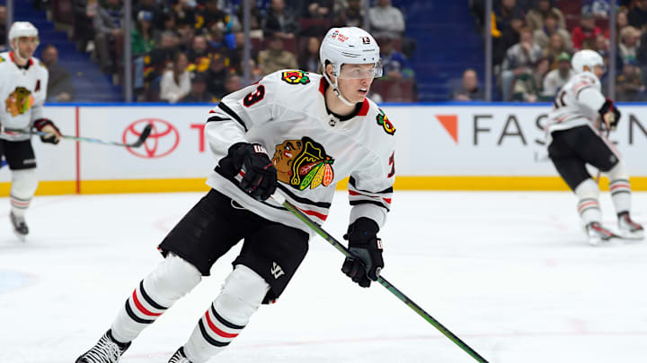 Chicago Blackhawks v Vancouver Canucks