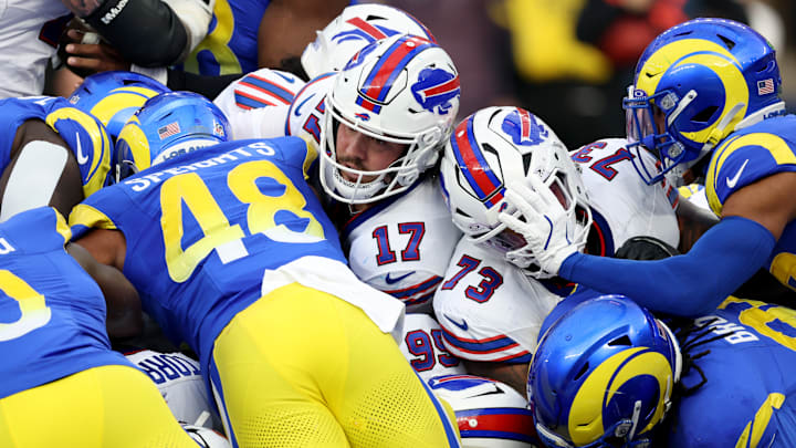 Buffalo Bills v Los Angeles Rams