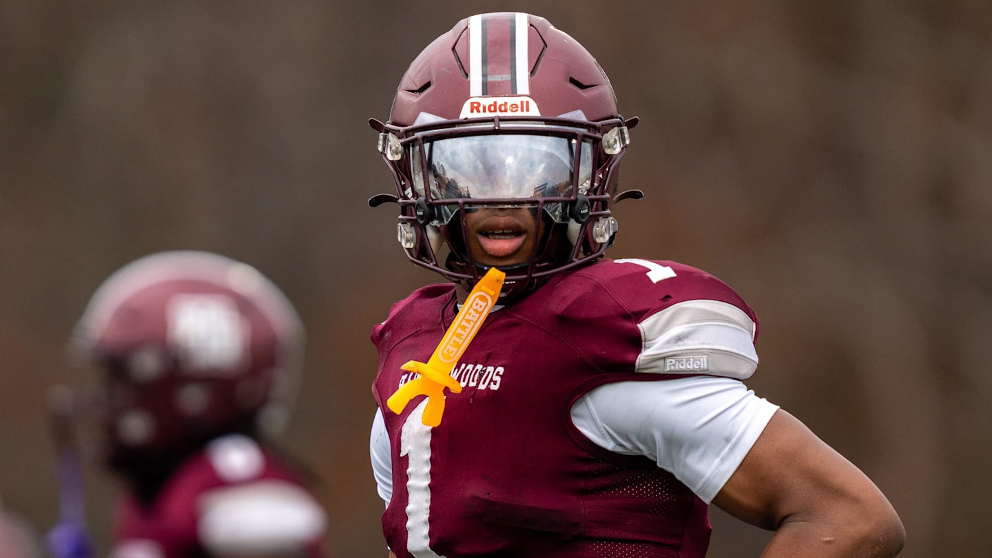 No. 2 College Football WR Recruit Locks in Official Visits to Two Major Programs