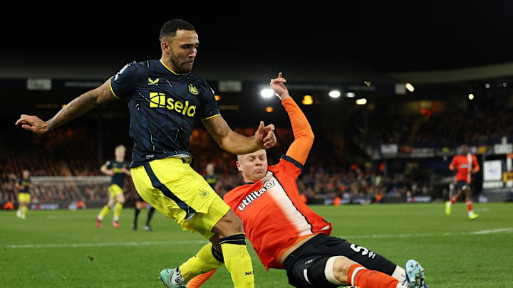 Luton Town v Newcastle United - Premier League