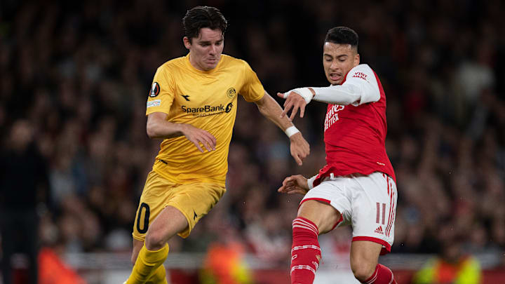 Hugo Vetlesen (links)