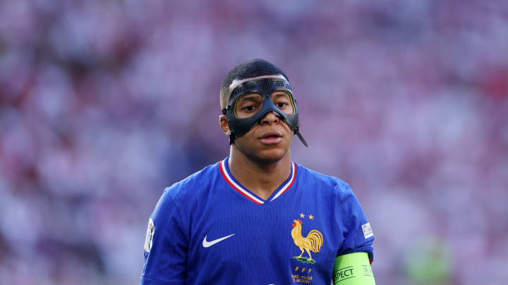 Kylian Mbappe avec les Bleus