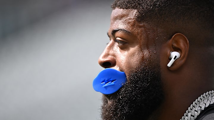 Sep 21, 2025; Philadelphia, Pennsylvania, USA; Los Angeles Rams linebacker Jared Verse (8) during warmups against the Philadelphia Eagles at Lincoln Financial Field. Mandatory Credit: Eric Hartline-Imagn Images Sep 21, 2025; Philadelphia, Pennsylvania, USA; Los Angeles Rams linebacker Jared Verse (8) during warmups against the Philadelphia Eagles at Lincoln Financial Field. Mandatory Credit: Eric Hartline-Imagn Images