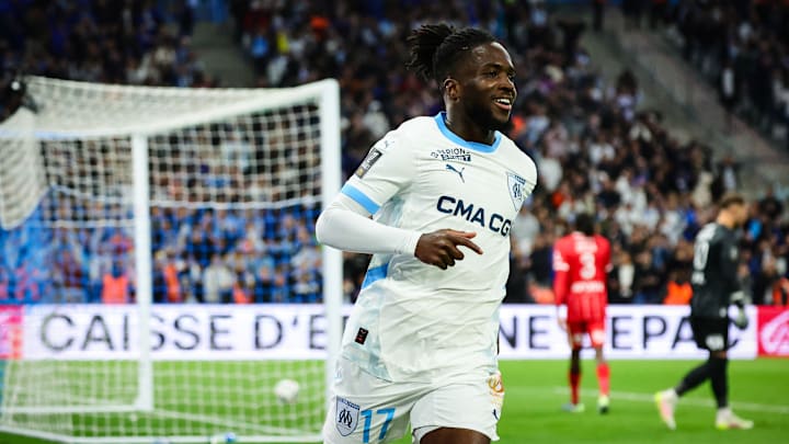 Jonathan Rowe aurait pu récupérer un penalty face à Brest. Jonathan Rowe aurait pu récupérer un penalty face à Brest.